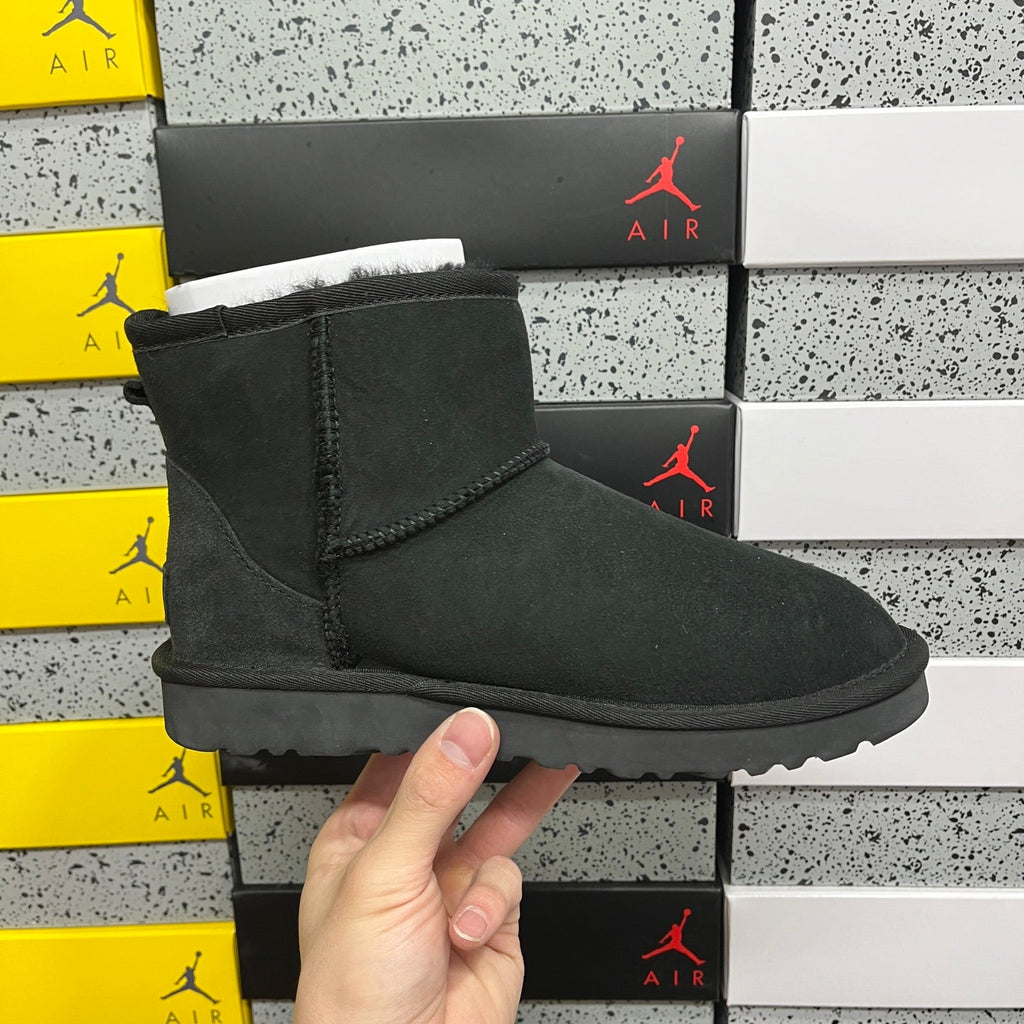 UGG Classic Mini Boot – Women's Suede Ankle Boot in Black