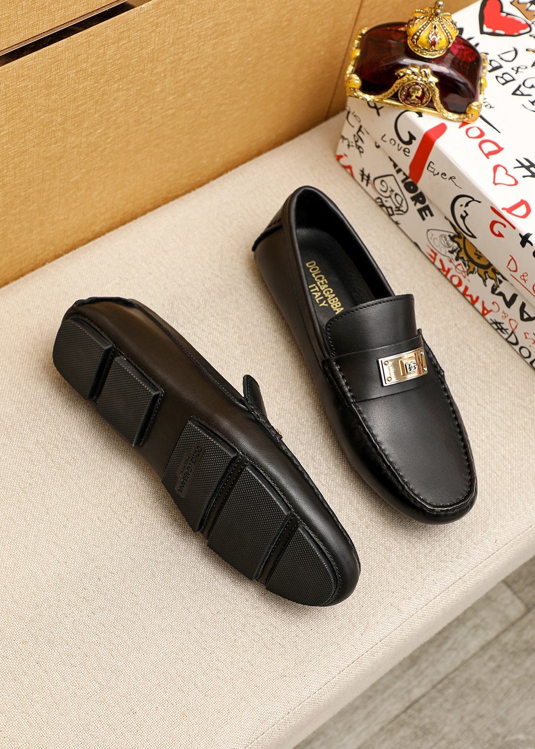 Dolce & Gabbana Men's Black Plaque Slip-On Loafers